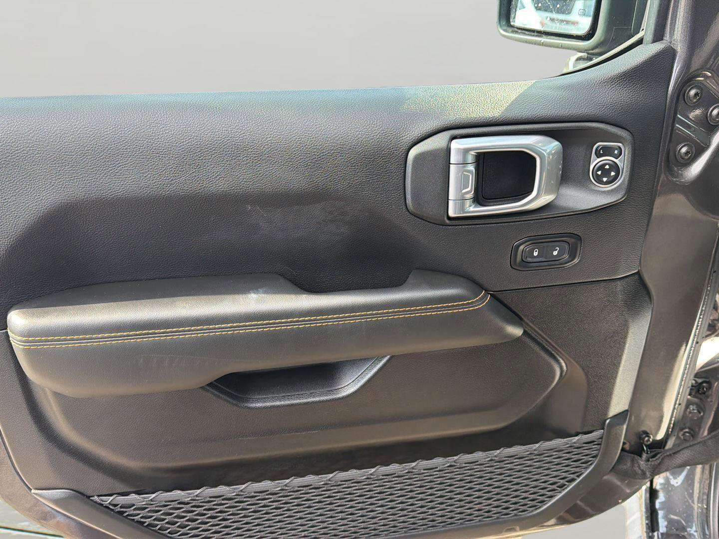 Used 2025 Jeep Wrangler Backcountry image 21