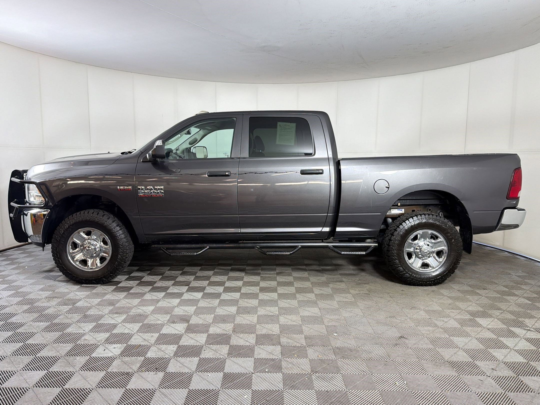 Used 2018 RAM 2500 Tradesman w/ Chrome Appearance Group AWD/4WD video 2