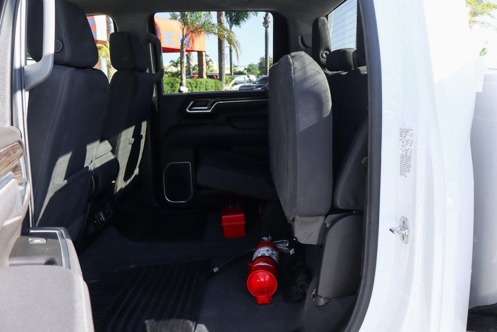 Used 2025 Chevrolet Silverado 3500 LT w/ Convenience Package image 42