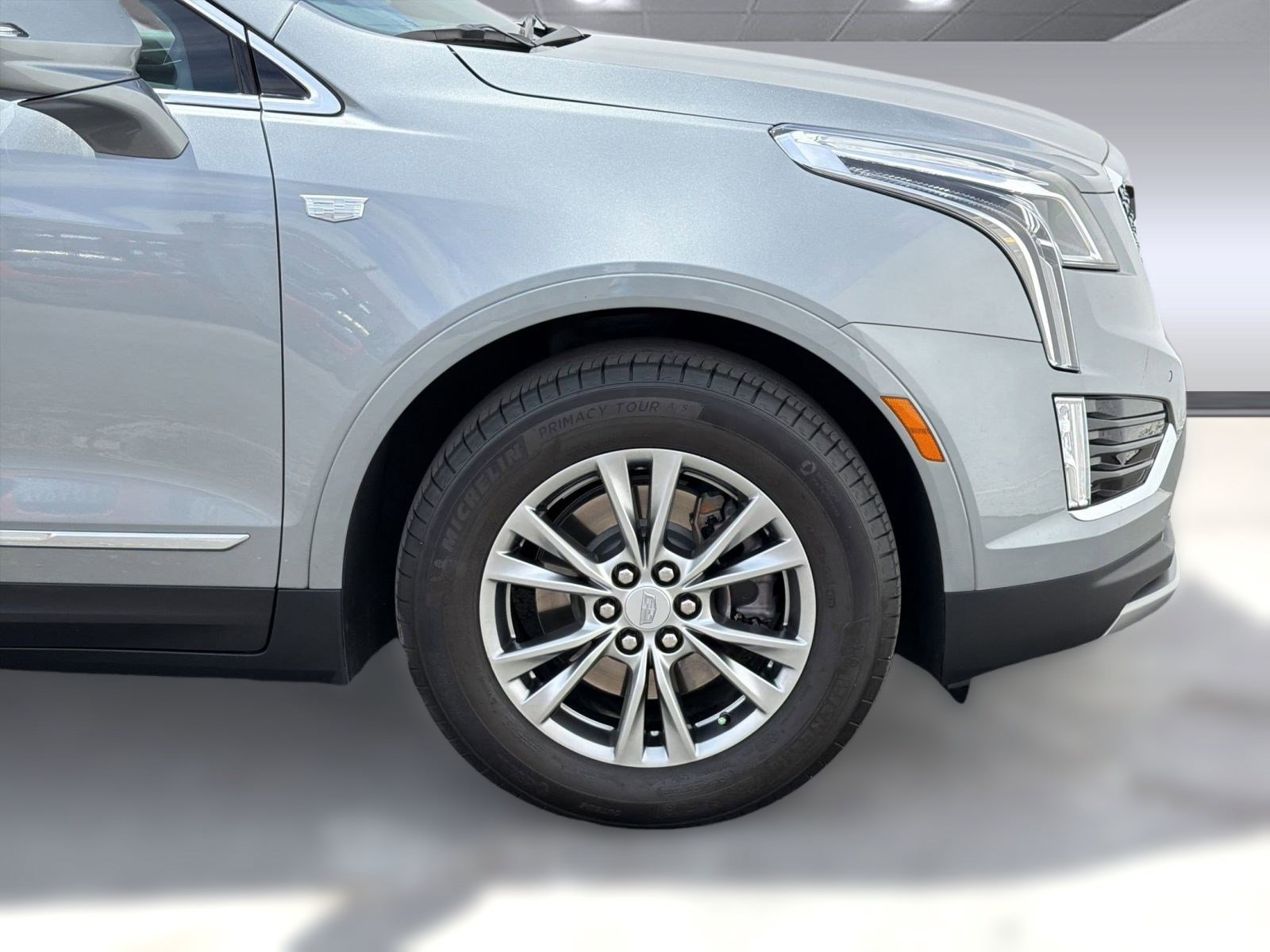 Certified 2023 Cadillac XT5 Premium Luxury AWD/4WD image 11