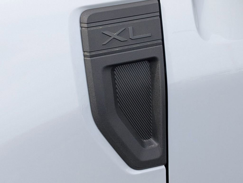 New 2026 Ford Maverick XL w/ Equipment Group 101A image 12