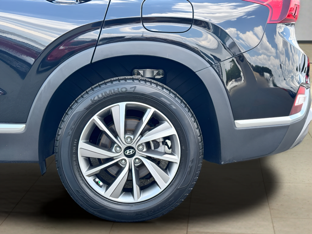 Used 2020 Hyundai Santa Fe SEL w/ Convenience + Premium Package FWD image 38