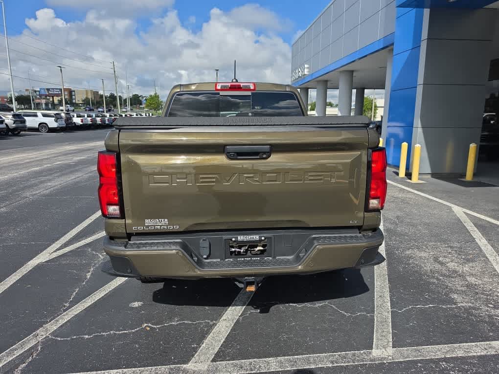 Used 2024 Chevrolet Colorado LT w/ LT Convenience Package III RWD image 4