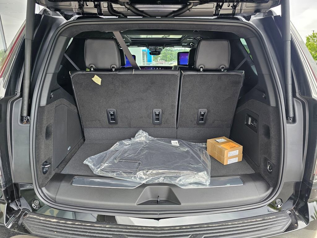 New 2026 Cadillac Escalade Platinum Sport AWD/4WD image 14