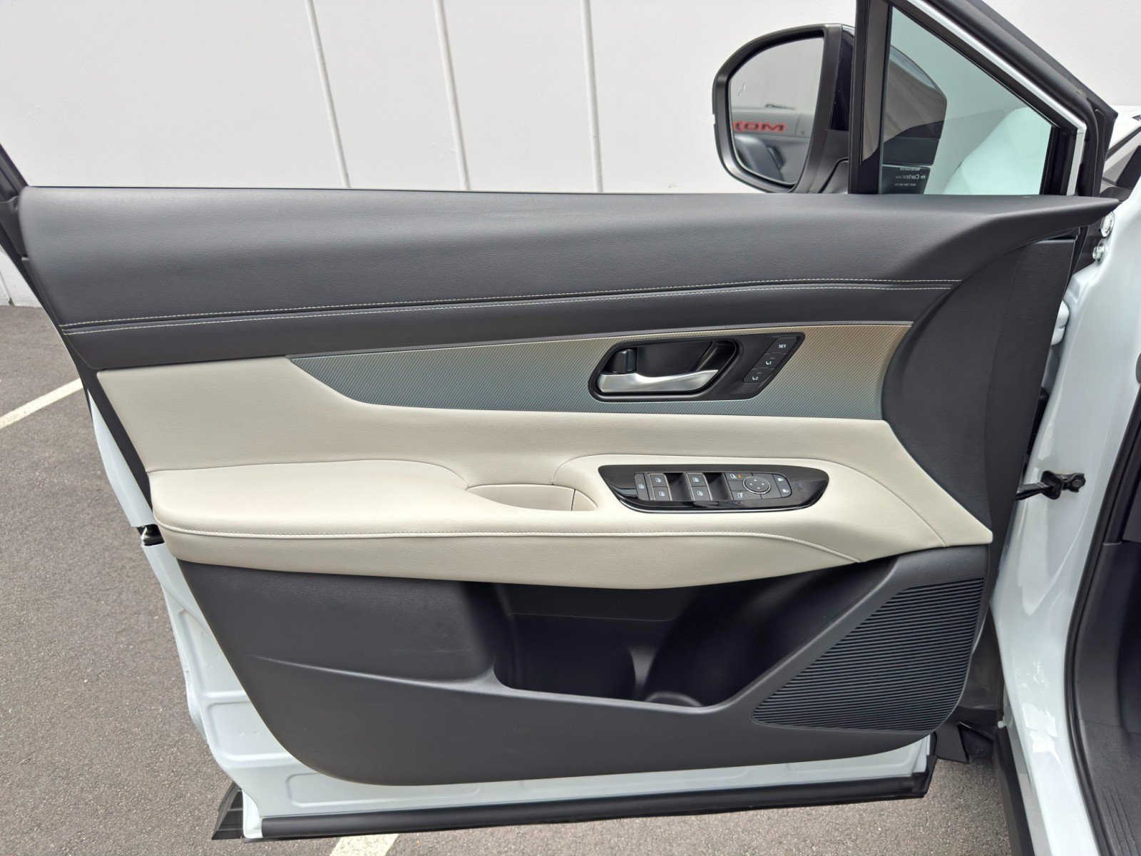 Used 2025 Nissan Murano SL AWD/4WD image 42