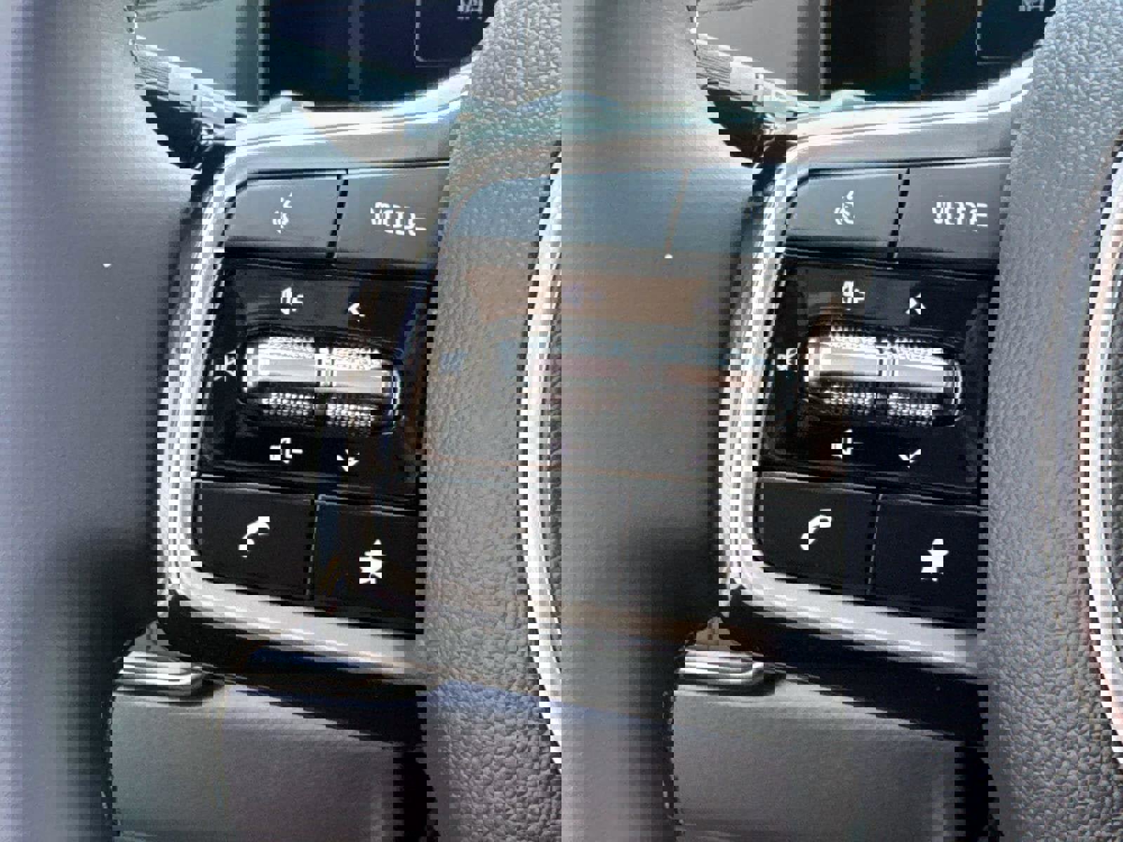 New 2026 Kia Carnival SX w/ SX Dark Edition Package image 33