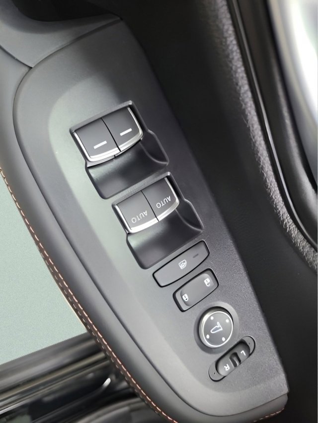 Certified 2026 Honda HR-V Sport image 22