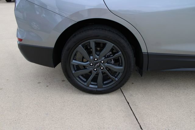 Used 2023 Chevrolet Equinox RS w/ RS Leather Package image 37
