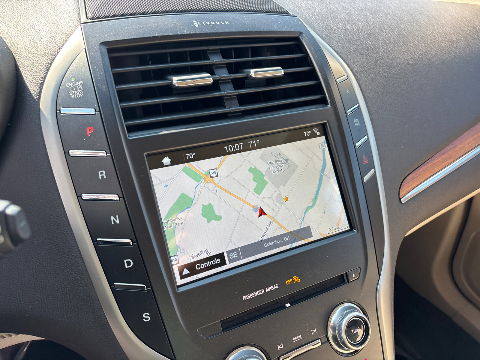 Used 2017 Lincoln MKC Select w/ Select Plus Package FWD image 19