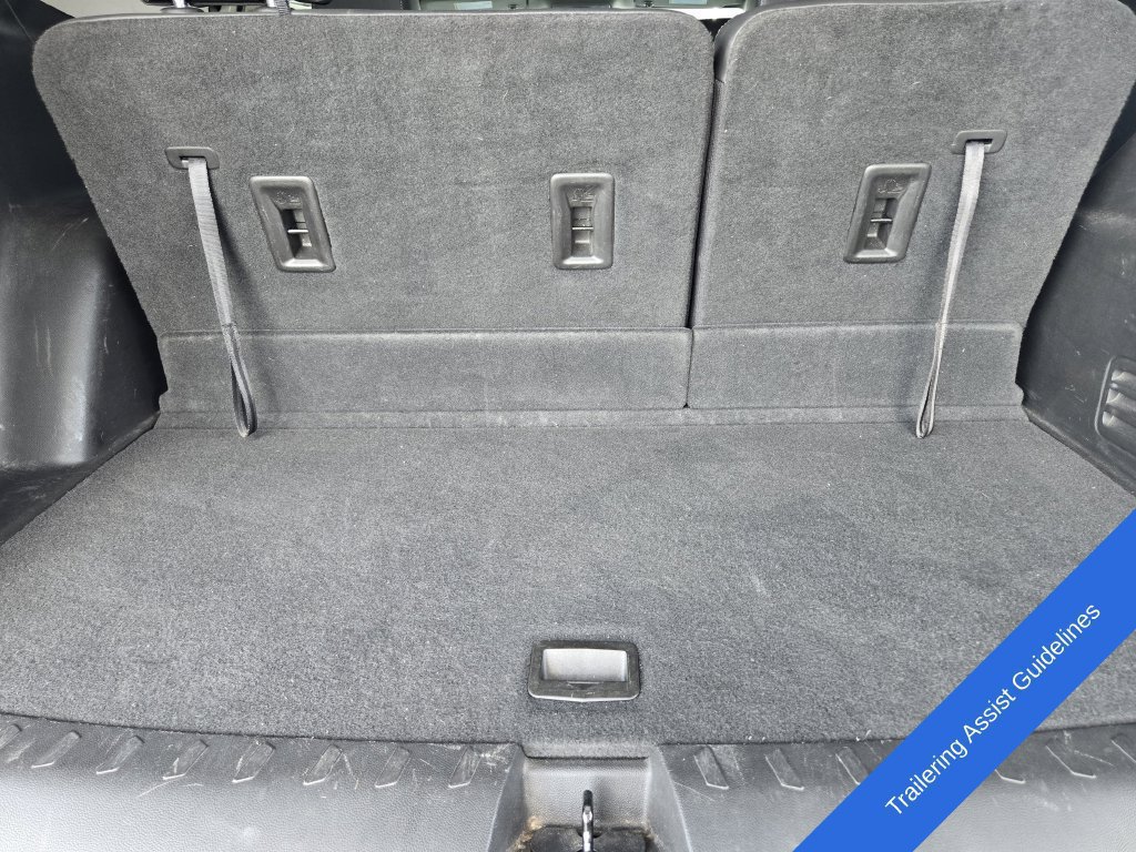 Used 2021 Chevrolet Traverse Premier w/ Redline Edition FWD image 37