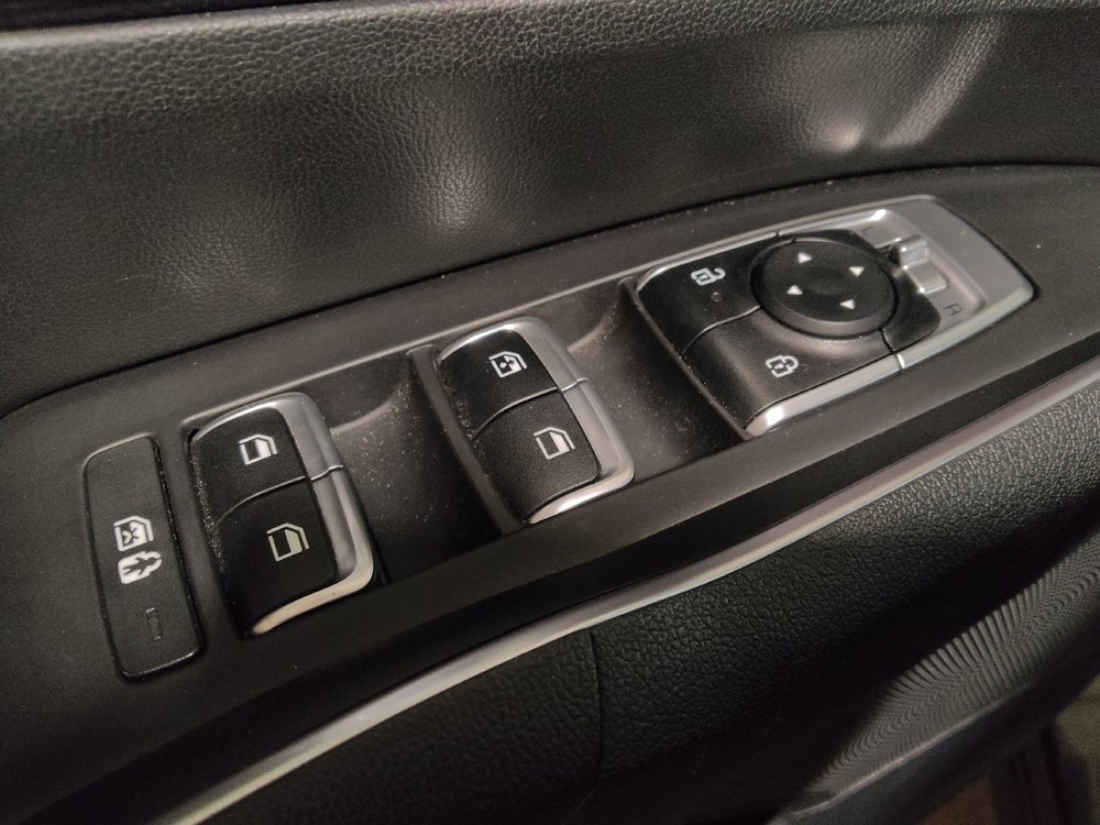Used 2024 Kia Sorento LX FWD image 27