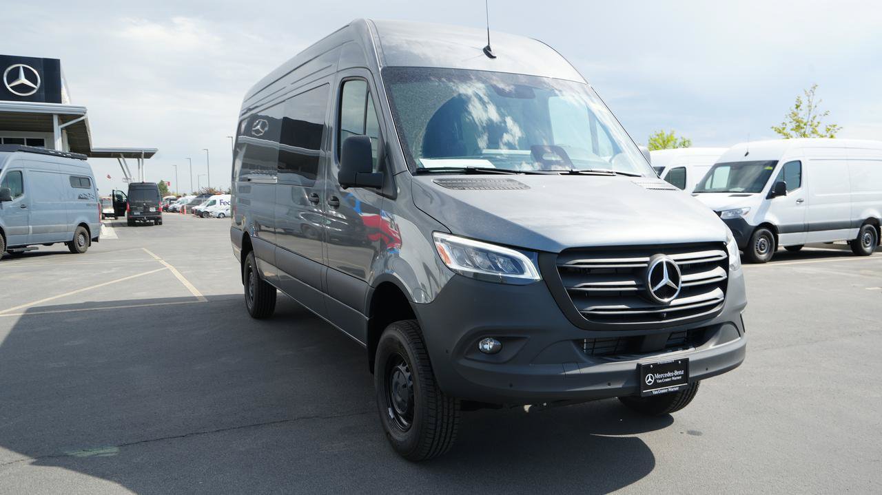 New 2026 Mercedes-Benz Sprinter 2500 image 3