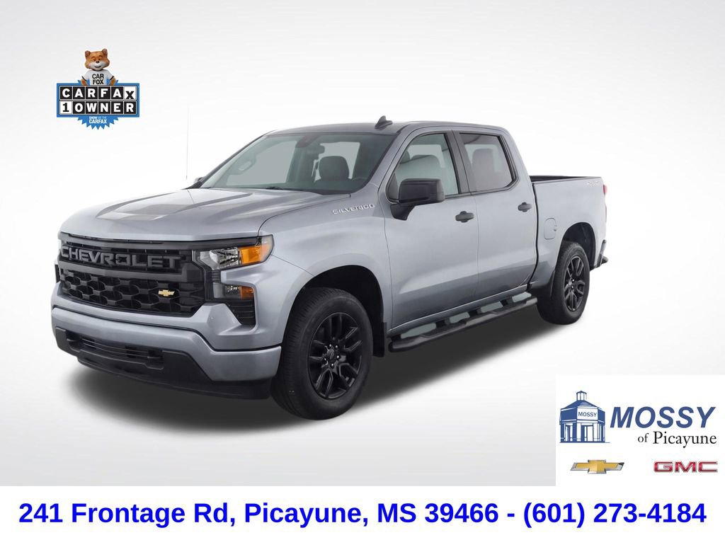 Used 2024 Chevrolet Silverado 1500 Custom image 1