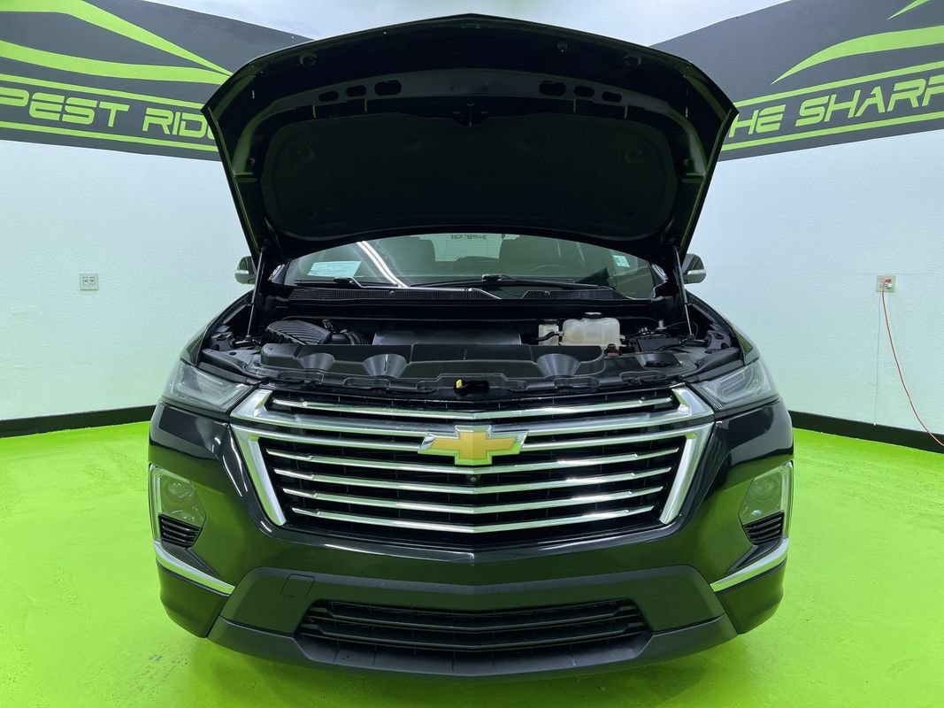 Used 2023 Chevrolet Traverse Premier w/ LPO, 'HIT The Road' Package FWD image 4