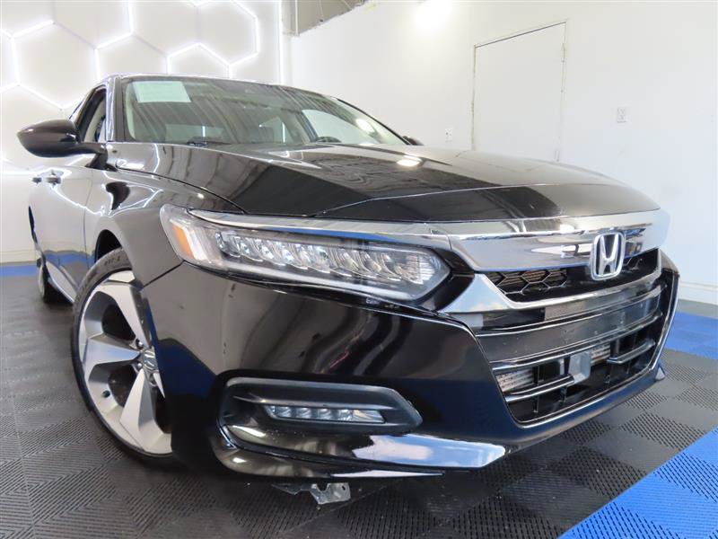 Used 2018 Honda Accord Touring image 3