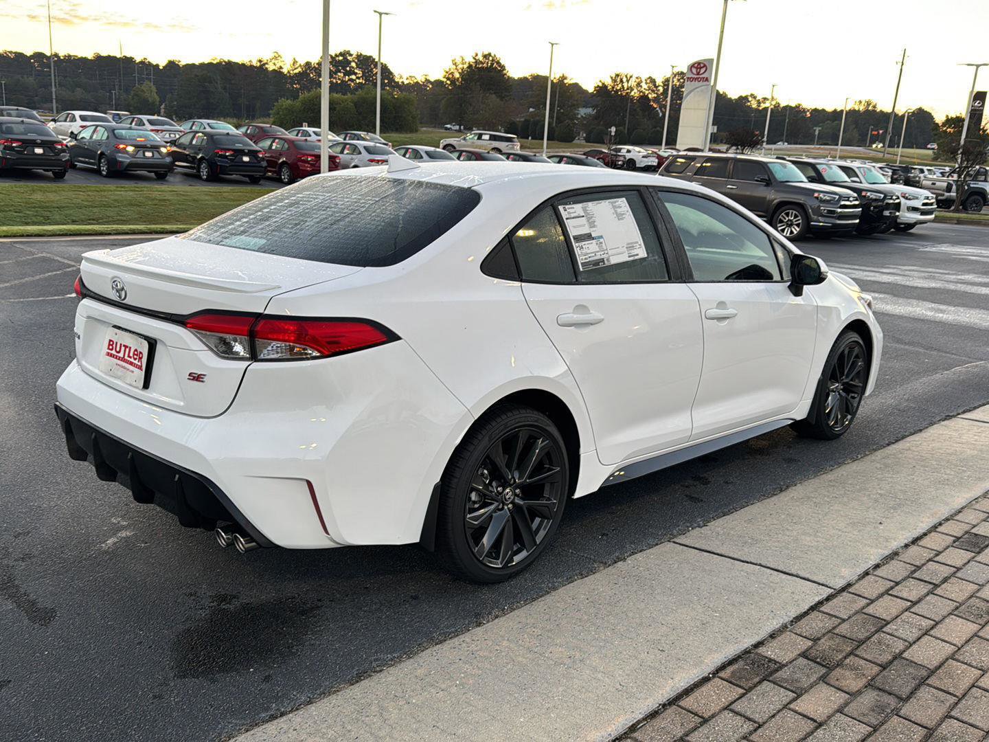 New 2026 Toyota Corolla SE image 5
