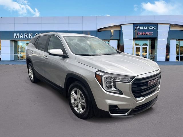 Used 2022 GMC Terrain SLE image 4