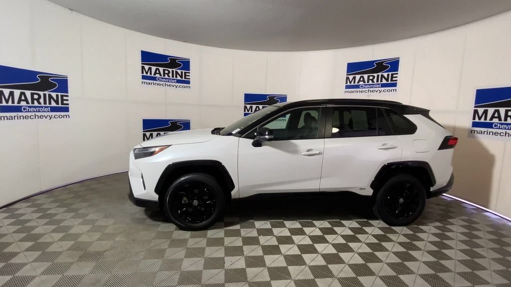 Used 2023 Toyota RAV4 XSE AWD/4WD image 7