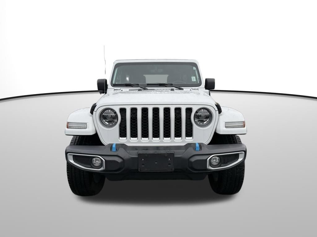 Used 2022 Jeep Wrangler Unlimited Sahara w/ Cold Weather Group image 2