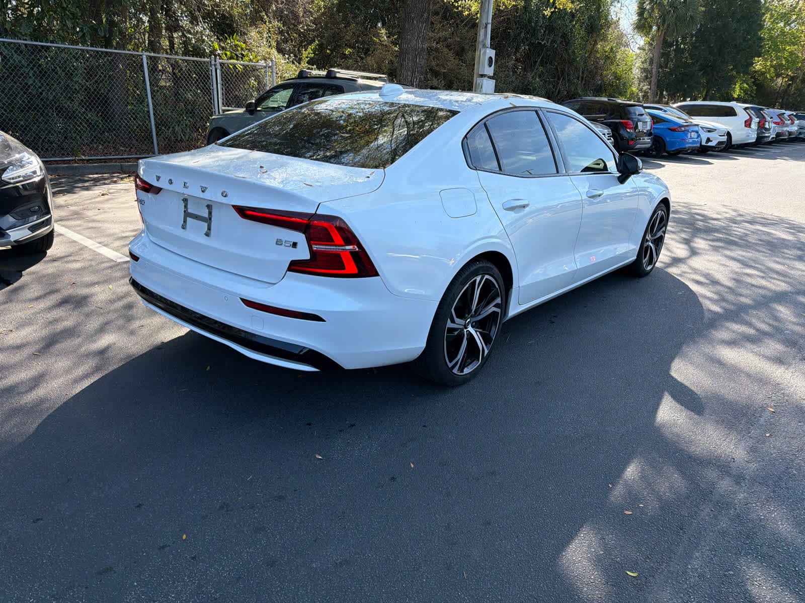 Certified 2024 Volvo S60 B5 Core image 14