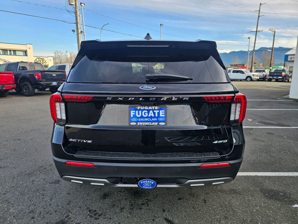New 2026 Ford Explorer Active w/ Active Comfort Package image 4