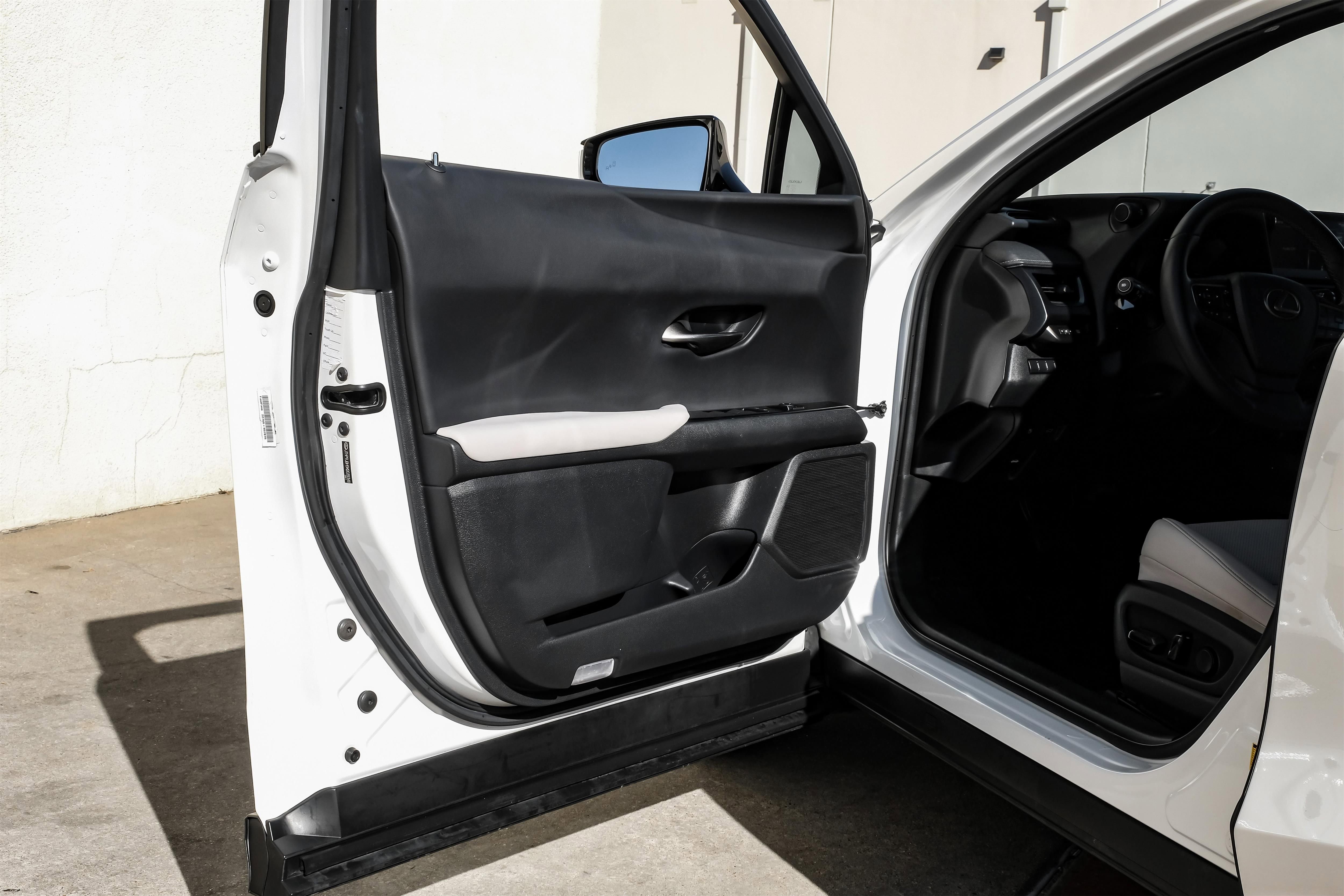 Used 2021 Lexus UX 250h w/ Premium Package image 42