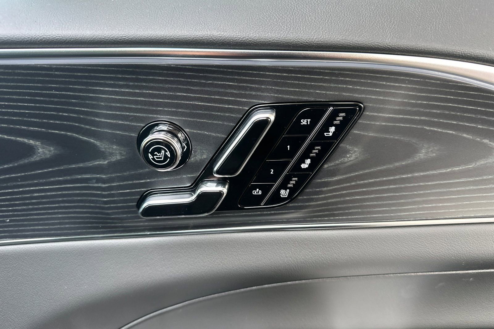 Used 2026 Cadillac Lyriq V w/ LPO, Premium Carpet Package image 24