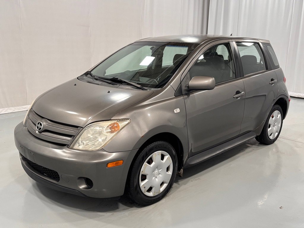 Used 2005 Scion xA image 1