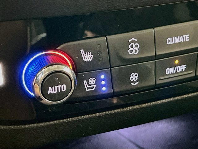 Used 2021 Buick Enclave Avenir AWD/4WD image 22