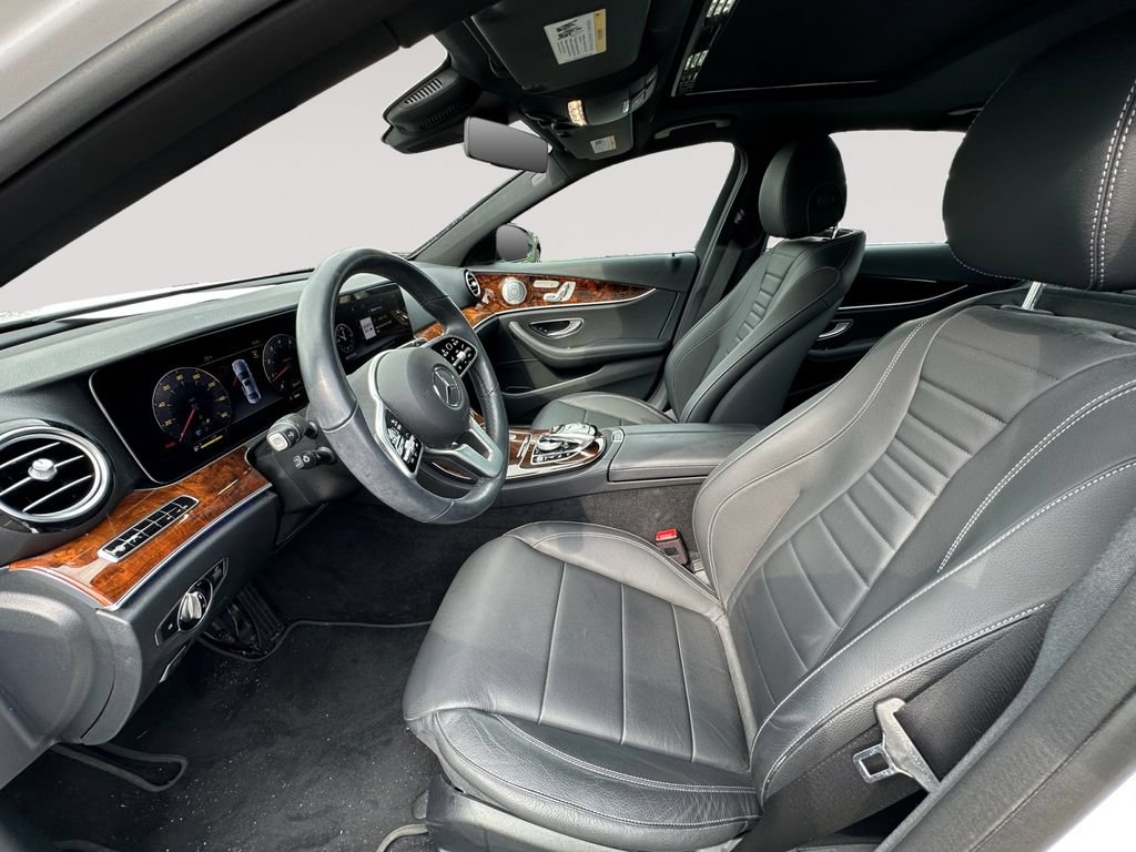 Used 2019 Mercedes-Benz E 300 4MATIC image 9