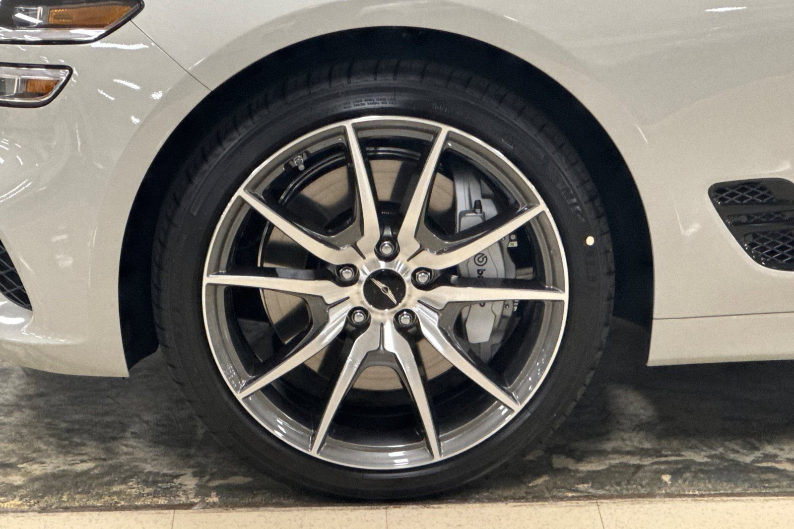 New 2026 Genesis G70 2.5T RWD image 25