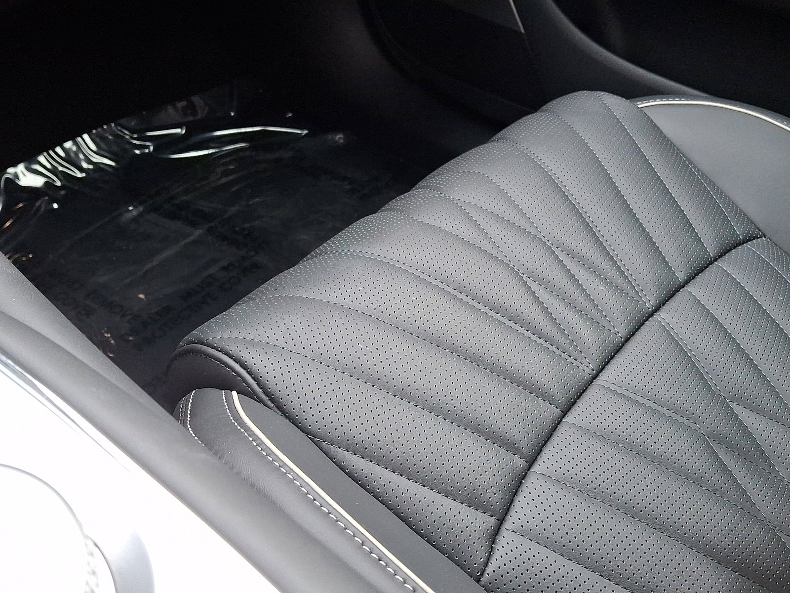 Certified 2025 Genesis G90 3.5T image 26