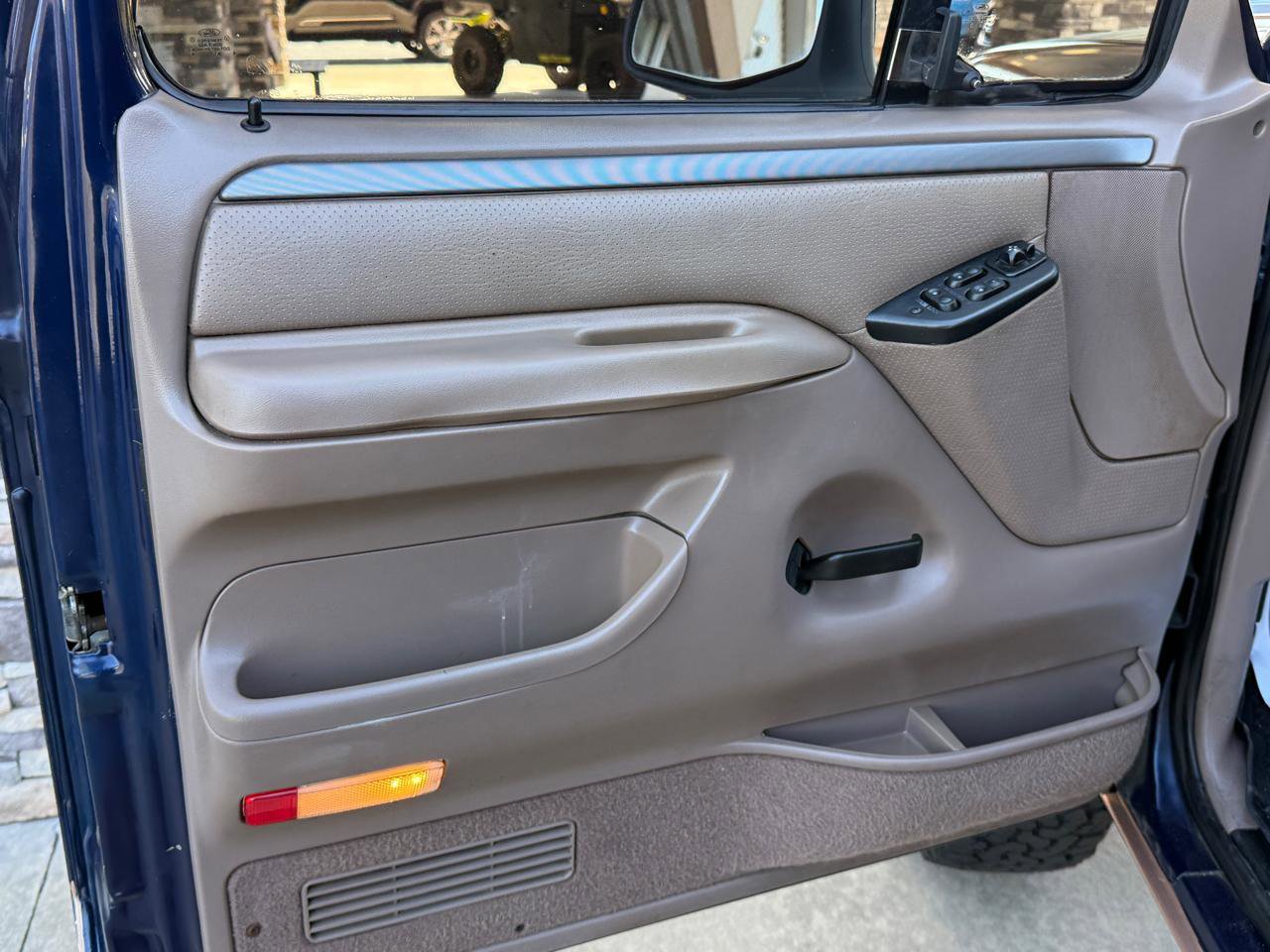 Used 1995 Ford Bronco Eddie Bauer image 9