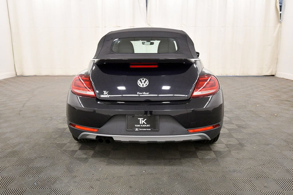 Used 2018 Volkswagen Beetle 2.0T Dune FWD image 7