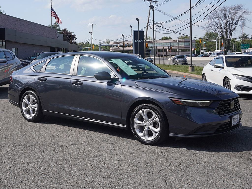 Used 2023 Honda Accord LX image 41