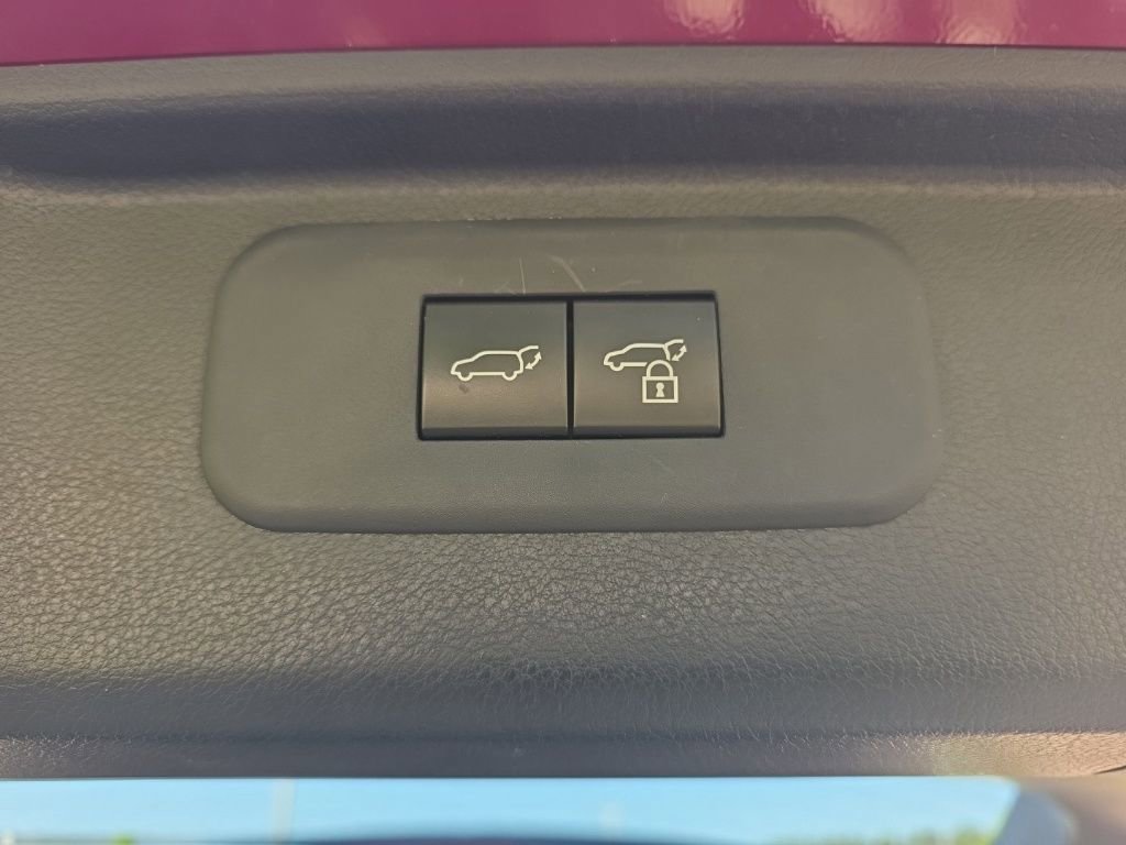 Used 2025 Toyota Grand Highlander FWD image 40