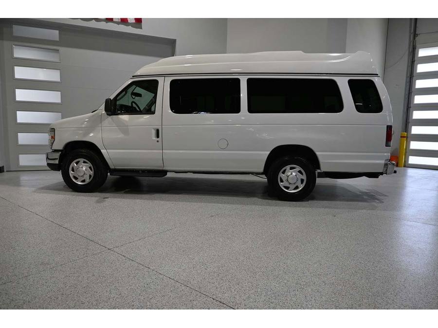Used 2012 Ford E-350 and Econoline 350 XLT image 9