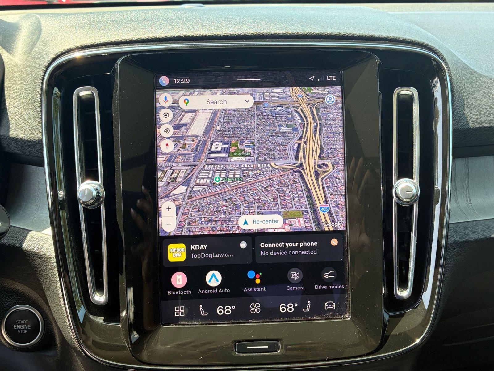 Used 2024 Volvo XC40 B5 Core image 21