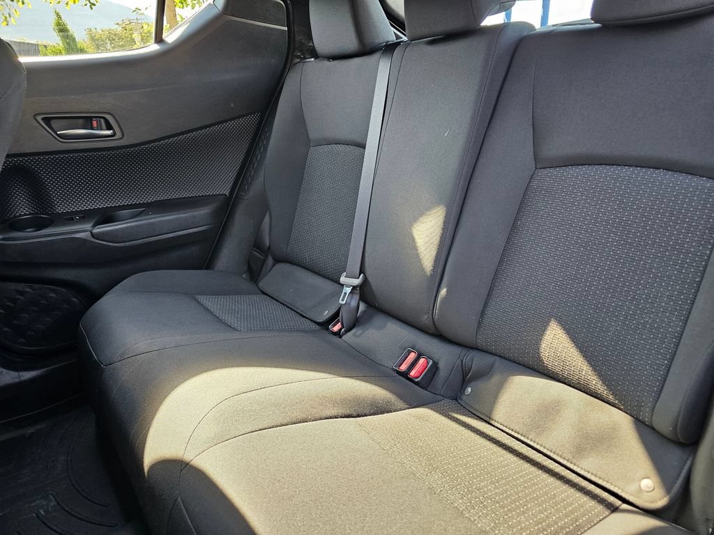 Used 2018 Toyota C-HR XLE FWD image 20