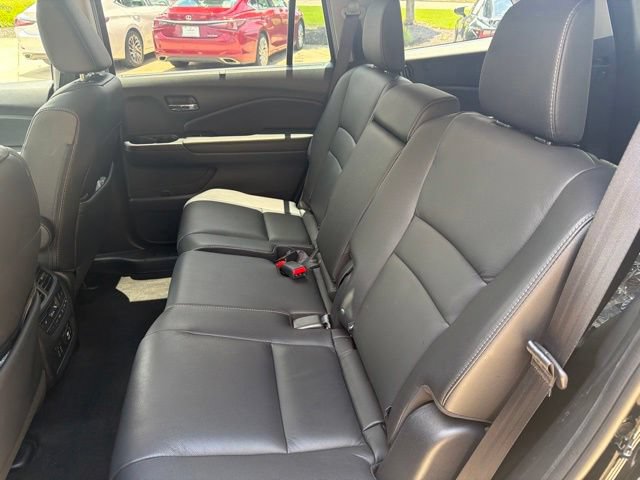 Used 2022 Honda Pilot Touring image 32