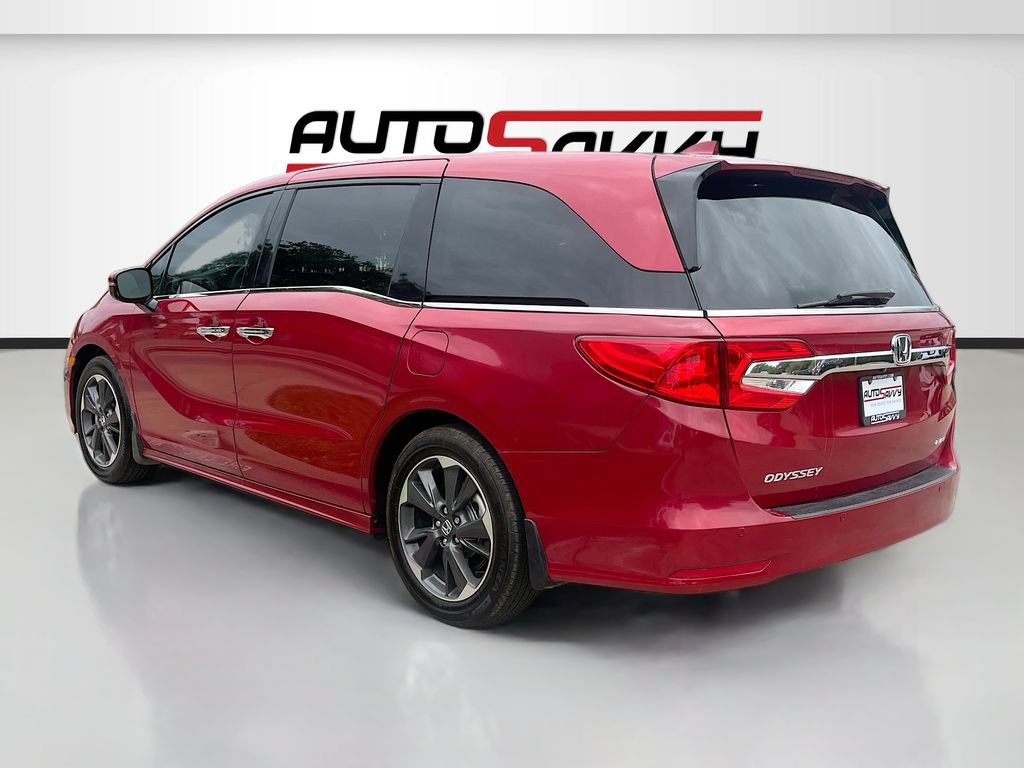 Used 2024 Honda Odyssey Elite image 5