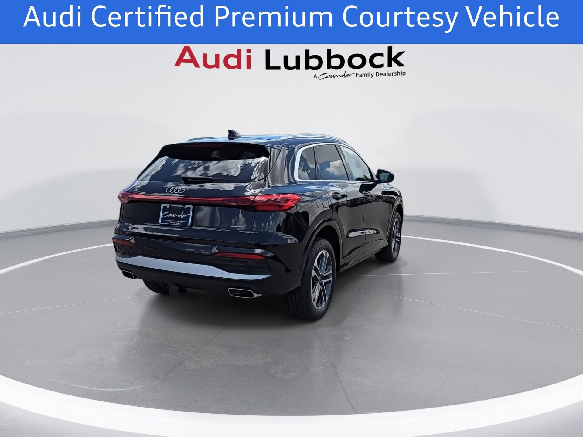 Certified 2025 Audi Q5 Premium w/ Convenience Package AWD/4WD image 8