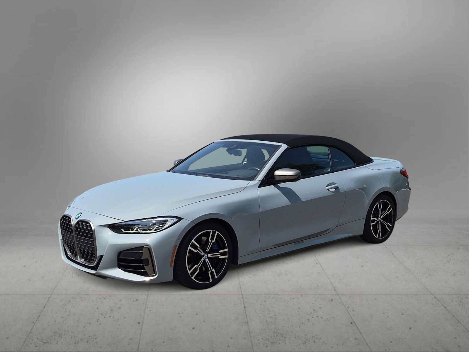 Used 2023 BMW M440i Convertible RWD image 4