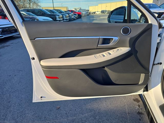 New 2026 Hyundai Sonata SEL AWD/4WD image 13