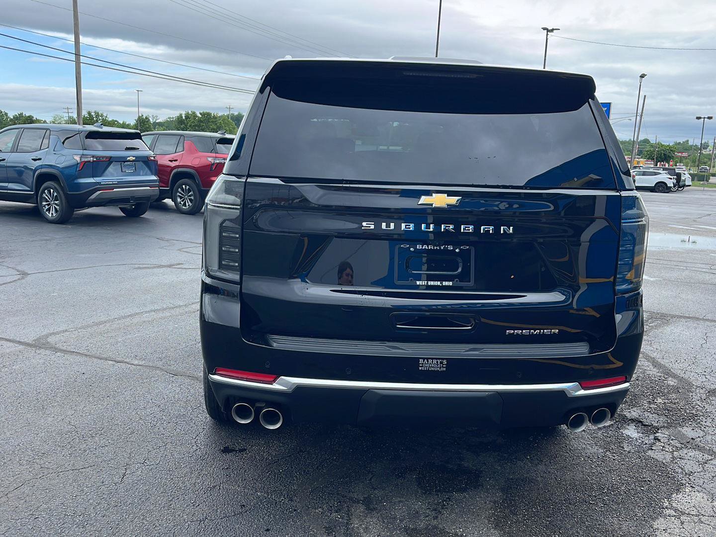 New 2026 Chevrolet Suburban Premier w/ Sun And Tow Package AWD/4WD image 4