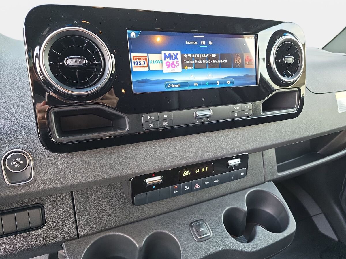 New 2025 Mercedes-Benz Sprinter 2500 image 19