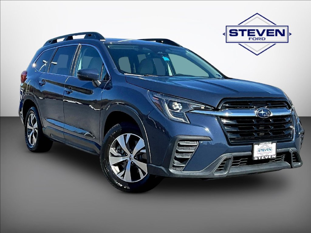 Used 2023 Subaru Ascent Premium w/ Convenience Package AWD/4WD image 1
