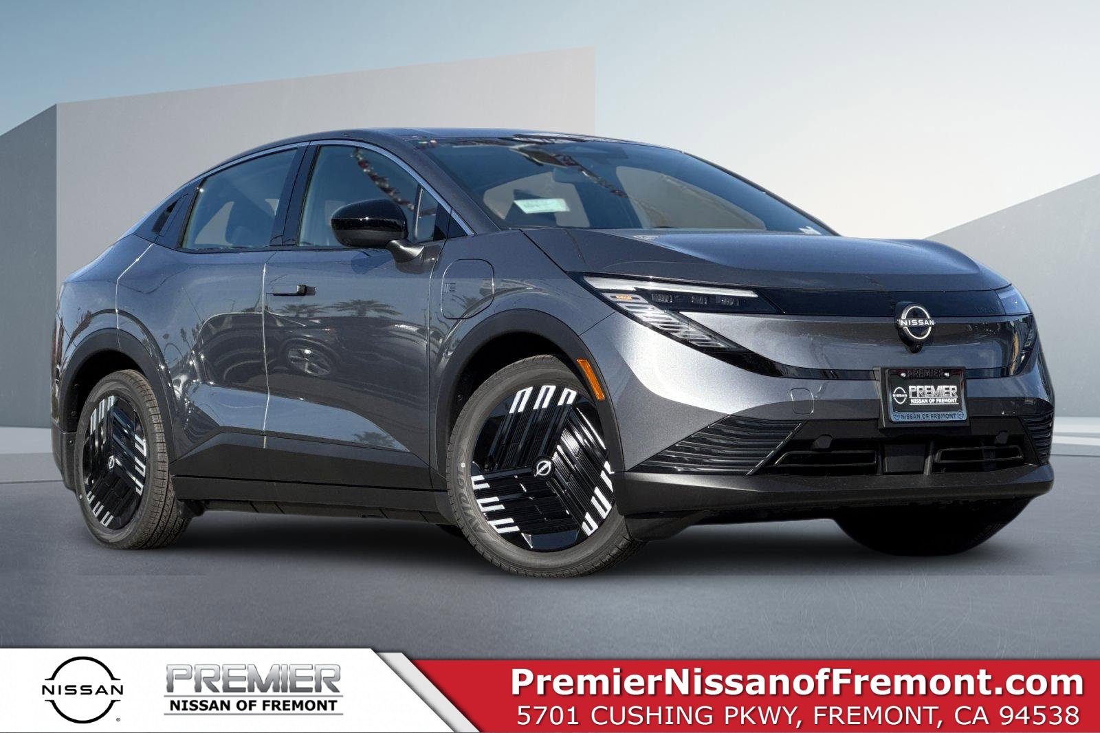 New 2026 Nissan Leaf w/ Illuminated Package