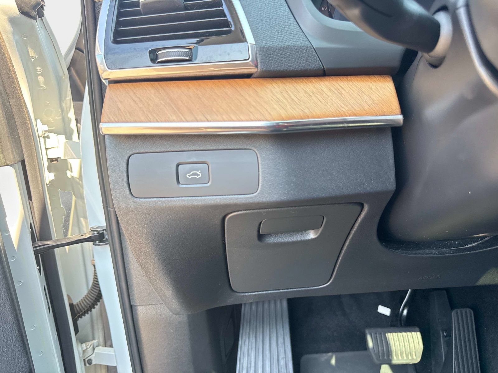 Used 2023 Volvo XC90 B5 Plus w/ Protection Package Premier AWD/4WD image 26
