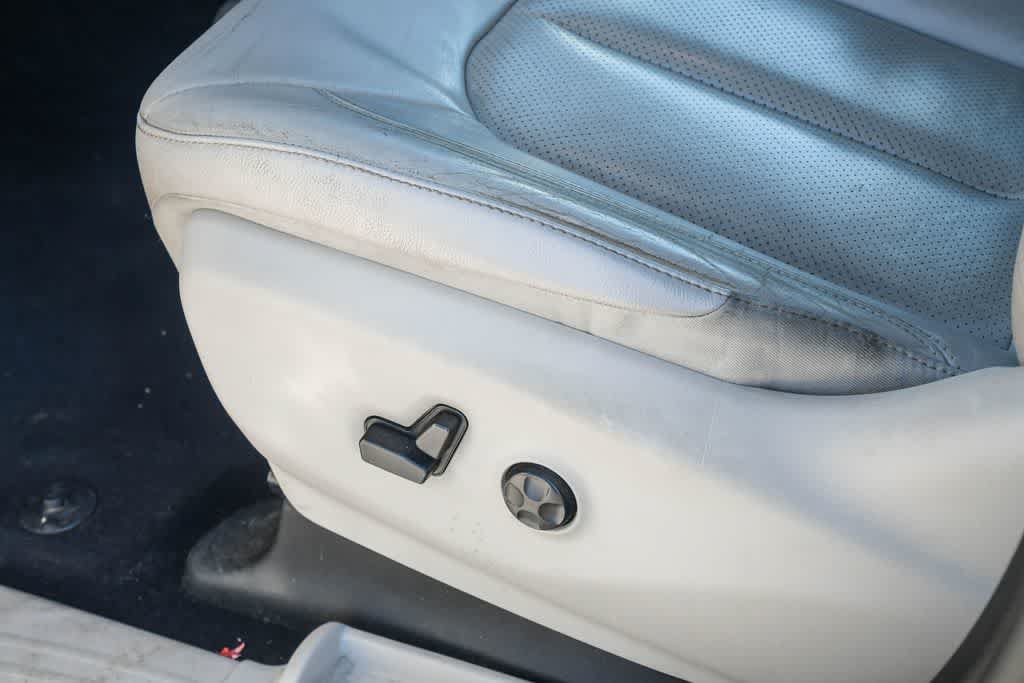 Used 2018 Chrysler Pacifica Touring-L Plus FWD image 28